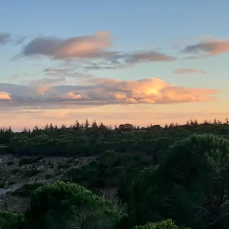 Maison Avec Vue Sur La Et Avec Piscine A